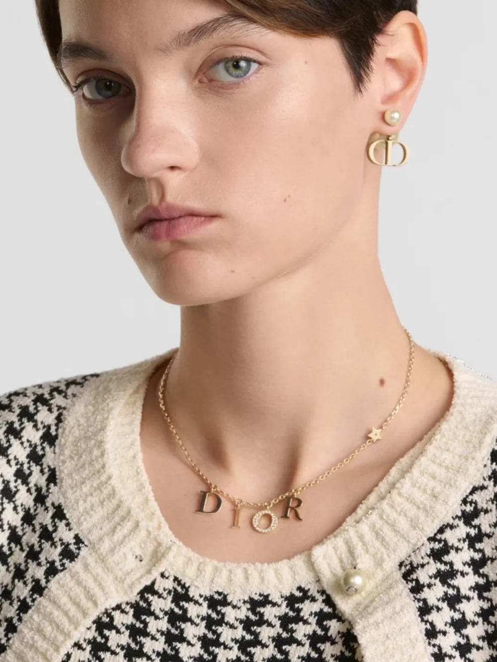 Dior Gold Letter Charm Necklace with Pavé O and Star Accent - Picture 3 of 3